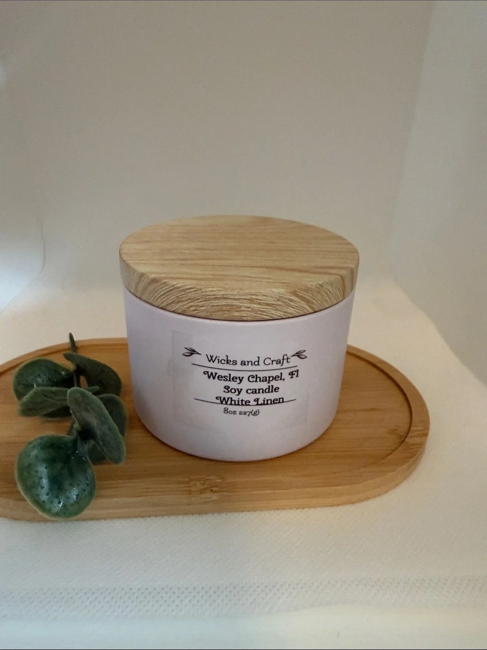 Wicks and Craft White Linen Soy Candle - Light Lavender with Wood Lid